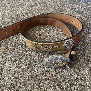 Brown western belt